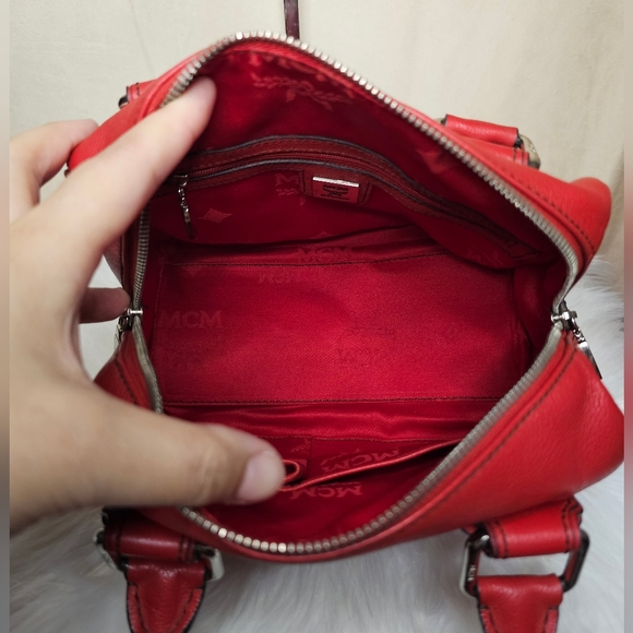 MCM small red boston - Picture 8 of 11